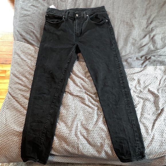 Black Levi’s jeans - Picture 3 of 4